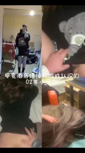 手势认证！电竞酒店爆操小母狗